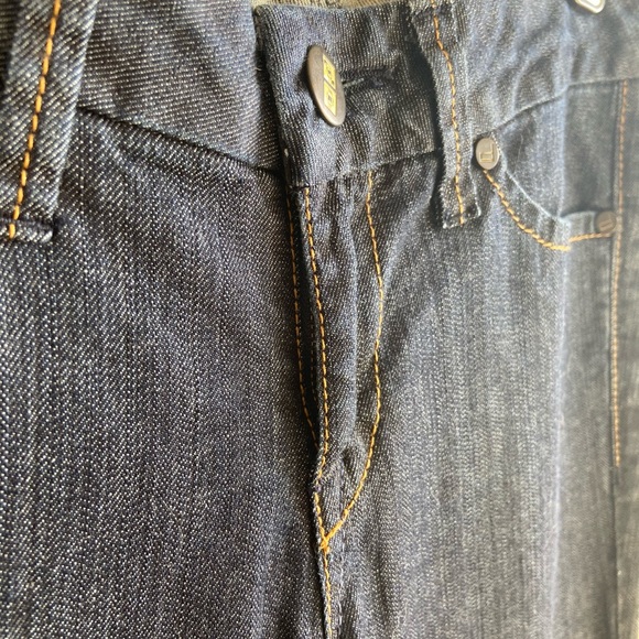 NWOT Domino ‘Nikko’ Flared Low Rise Jeans - Picture 3 of 8